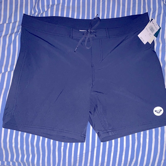 Roxy shorts - Picture 1 of 3